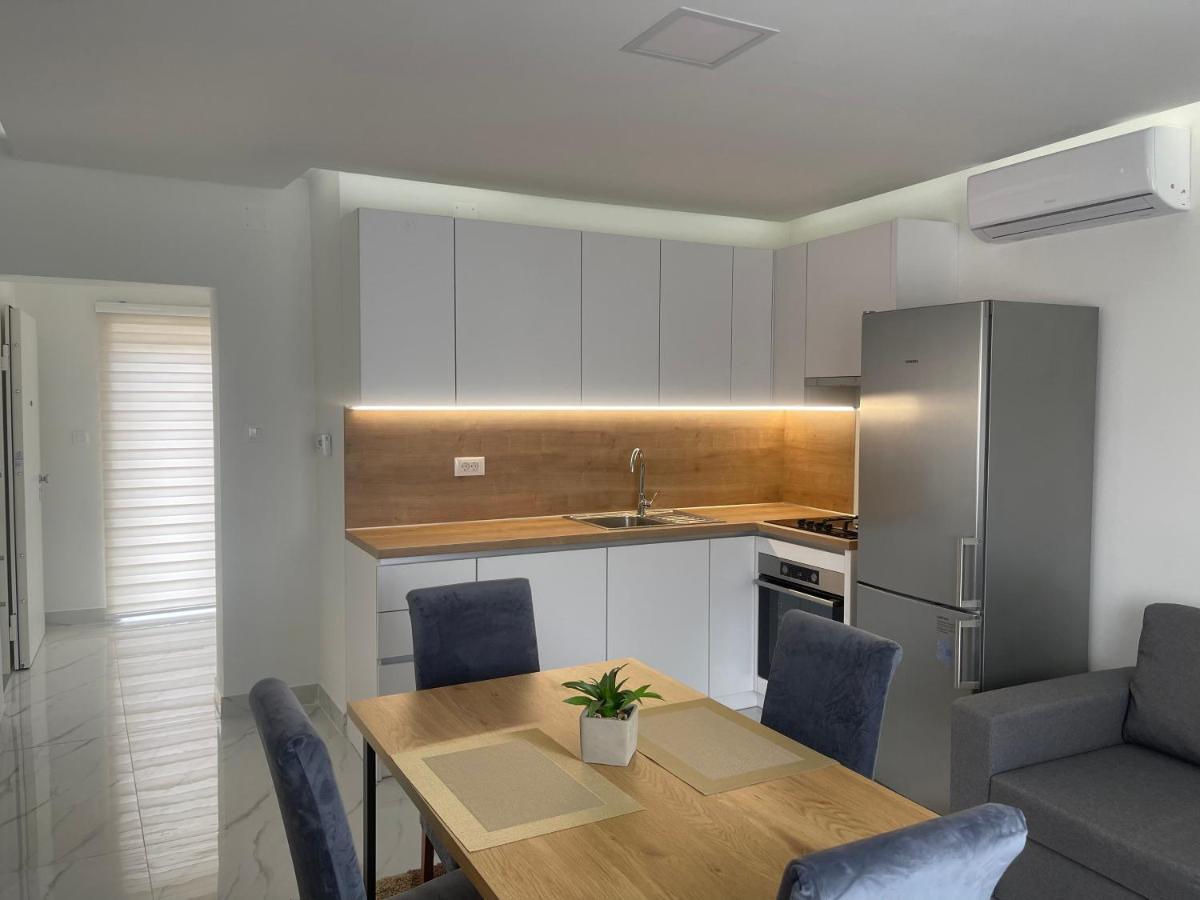 Rozi Apartments Zagreb Bagian luar foto