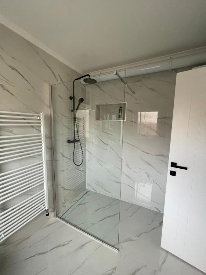 Rozi Apartments Zagreb Bagian luar foto